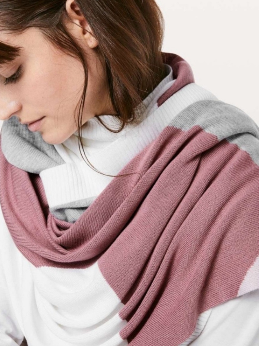 Lululemon Hatha Color Block Wrap - Picture 8 of 9